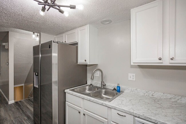 Foto del edificio - 3102-3108 Eaton Street