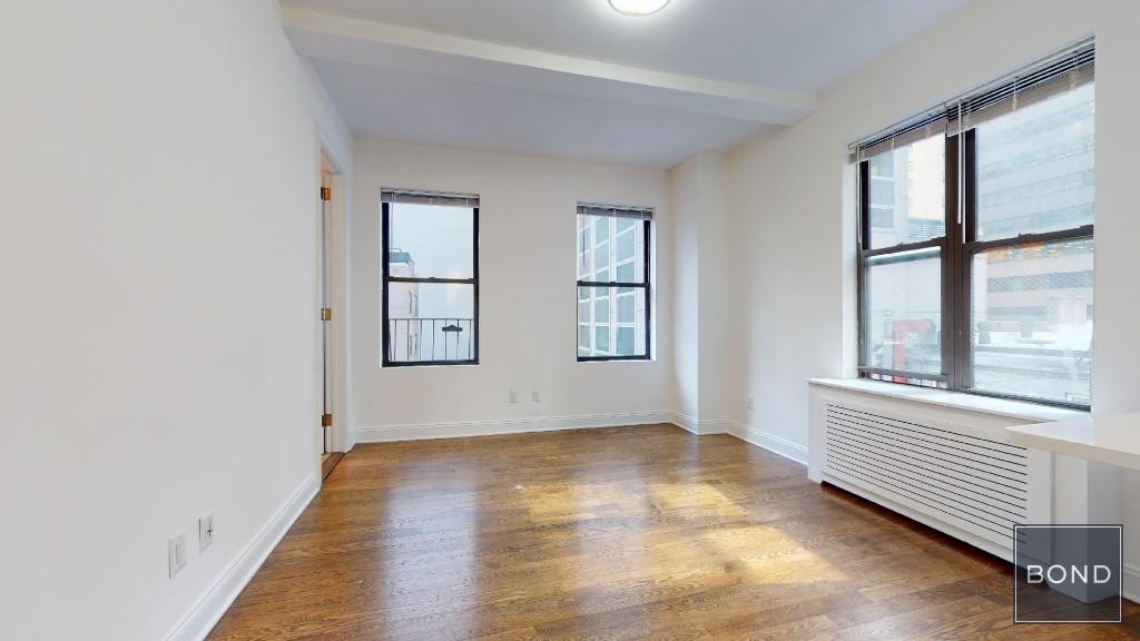 Foto del edificio - 140 E 46th St