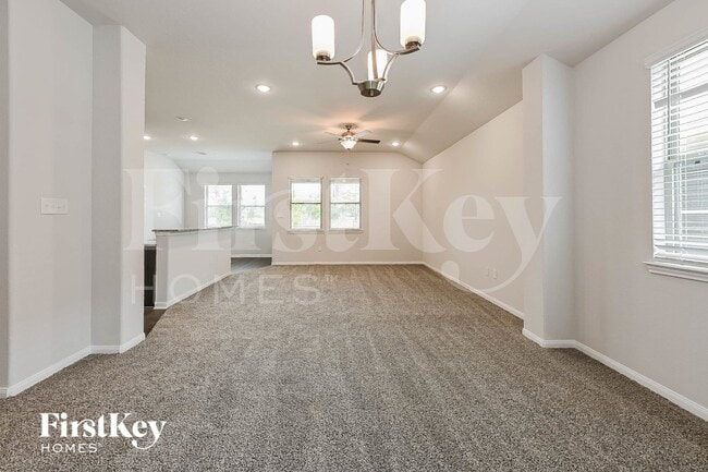 Building Photo - 14775 Country Club Dr