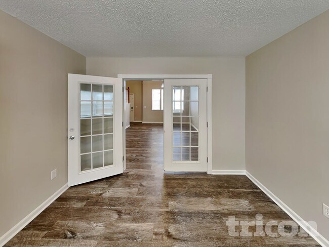 Foto del edificio - 136 Cherry Laurel Dr