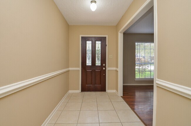 Foto del edificio - 2554 Hodges Bend Cir