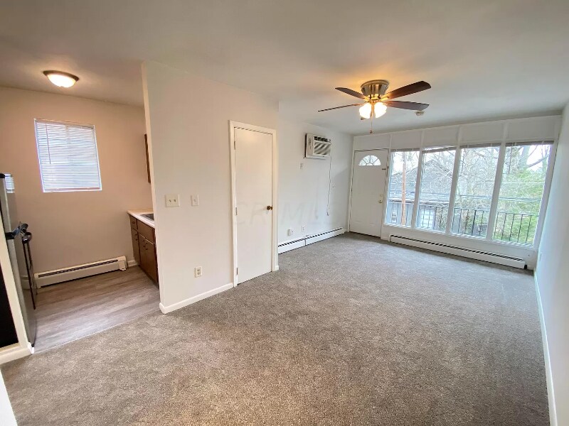 Primary Photo - 2083 N 4th St