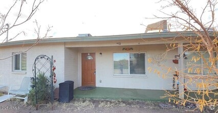 Building Photo - 1411 E Sierra St