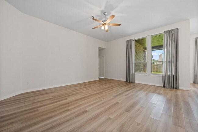 Building Photo - 17110 Mystic Rivers Ln