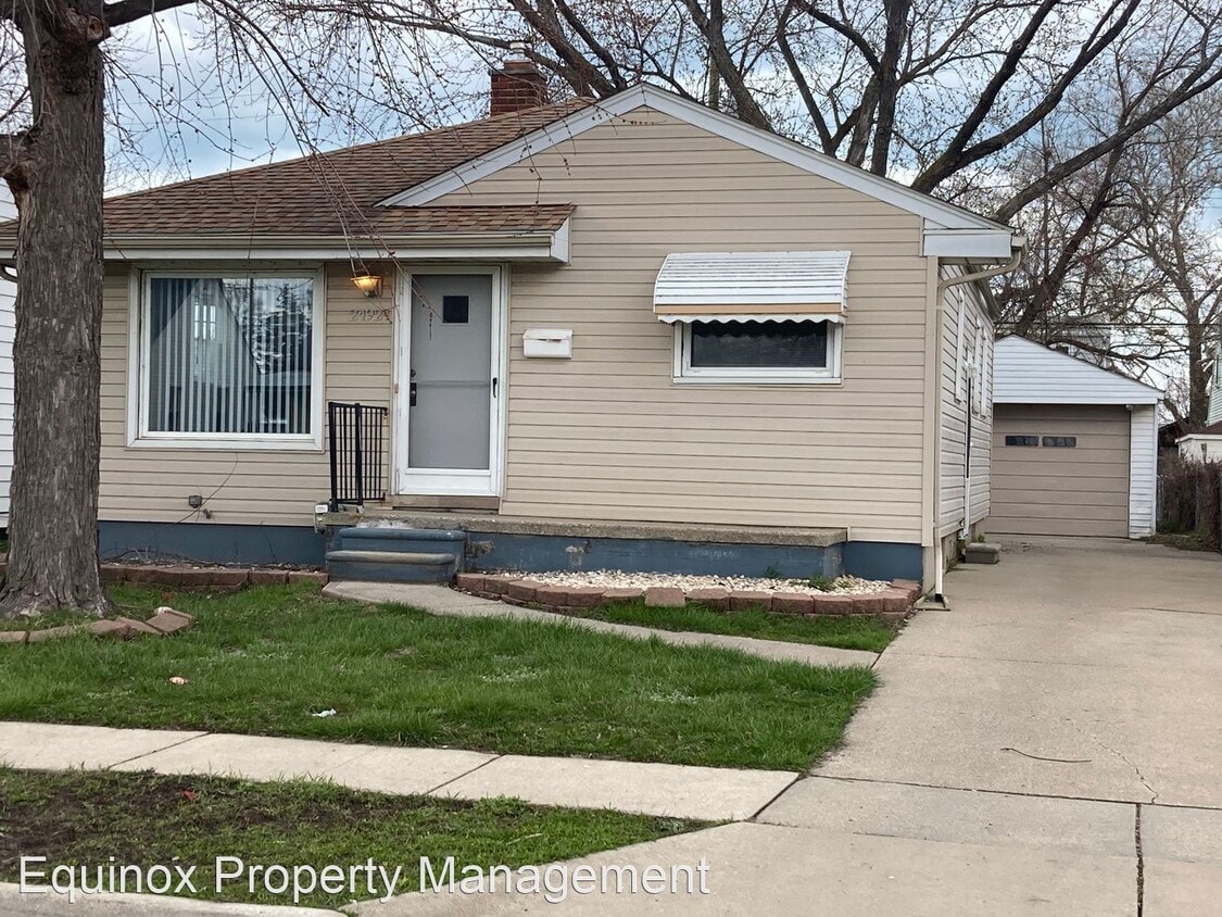 Primary Photo - 3 br, 1.5 bath House - 24924 Wilmot