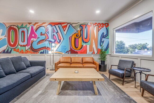 Foto del edificio - 2283 Young Ave