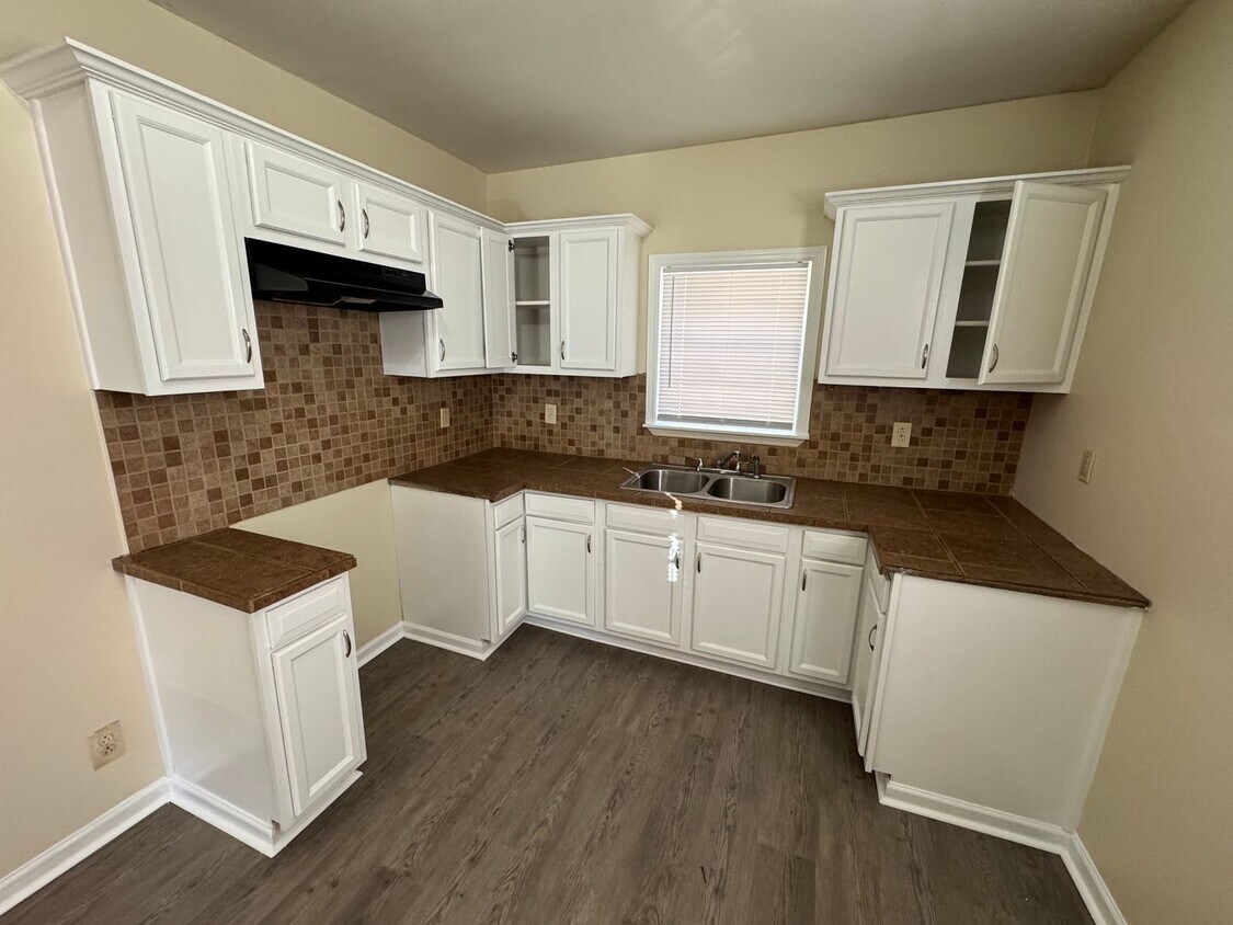 Building Photo - Birmingham