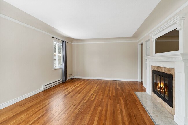 Building Photo - Beautifully Updated Spokane Valley Home with a Mother in Law Suite