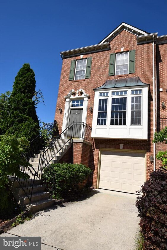 Foto principal - 6708 Debra Lu Way
