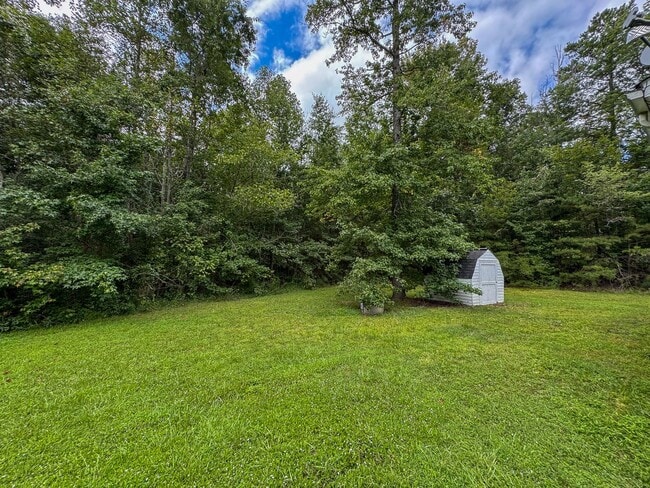 Building Photo - 3Bed/1Bath Home