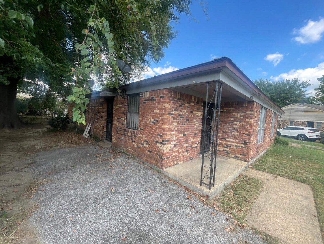 Building Photo - 3988 Ashview Cove