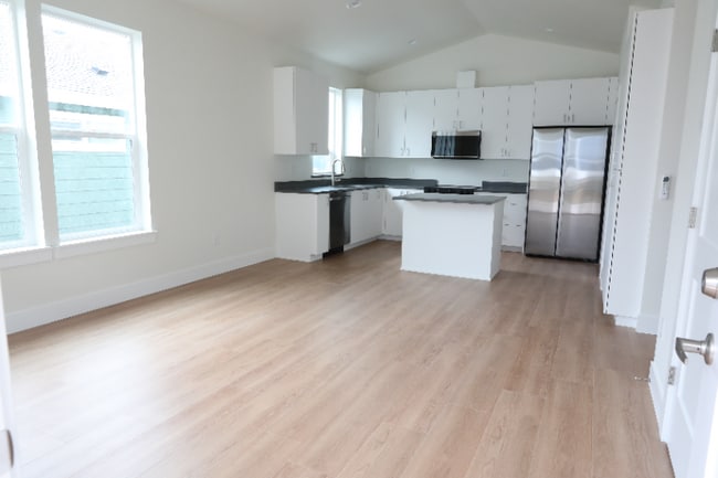 Photo - 12927 SE Ridgecrest Rd House