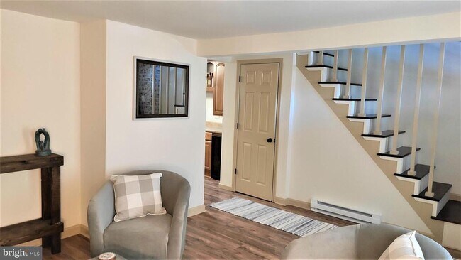 Building Photo - 433 Highland Ave
