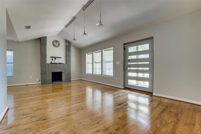 Building Photo - 5203 Stoneleigh Ave