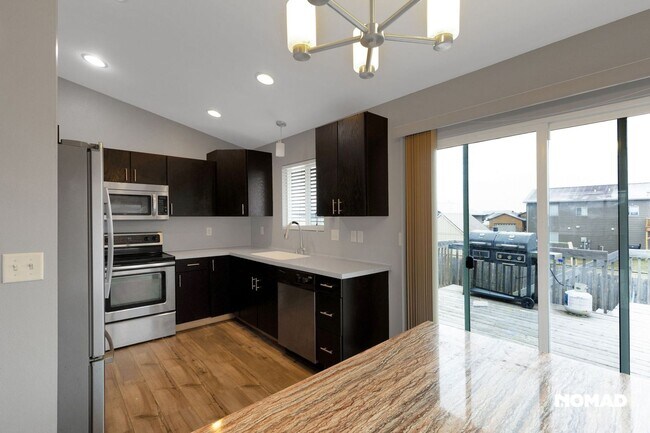 Building Photo - Charming 4BR House in Box Elder
