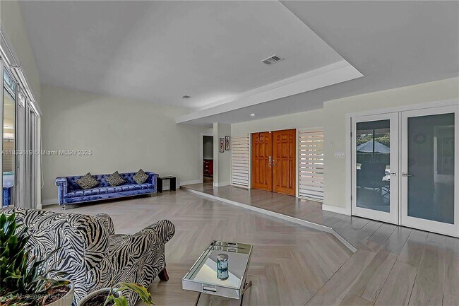 Building Photo - 1640 SW 67th Ave