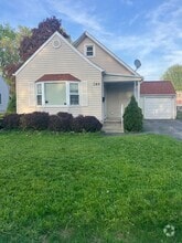 Building Photo - 285 Almay Rd