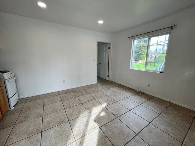 Living room - 8126 Cravell Ave