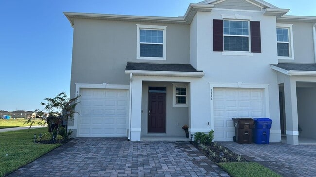 Building Photo - 1389 Isleta Loop