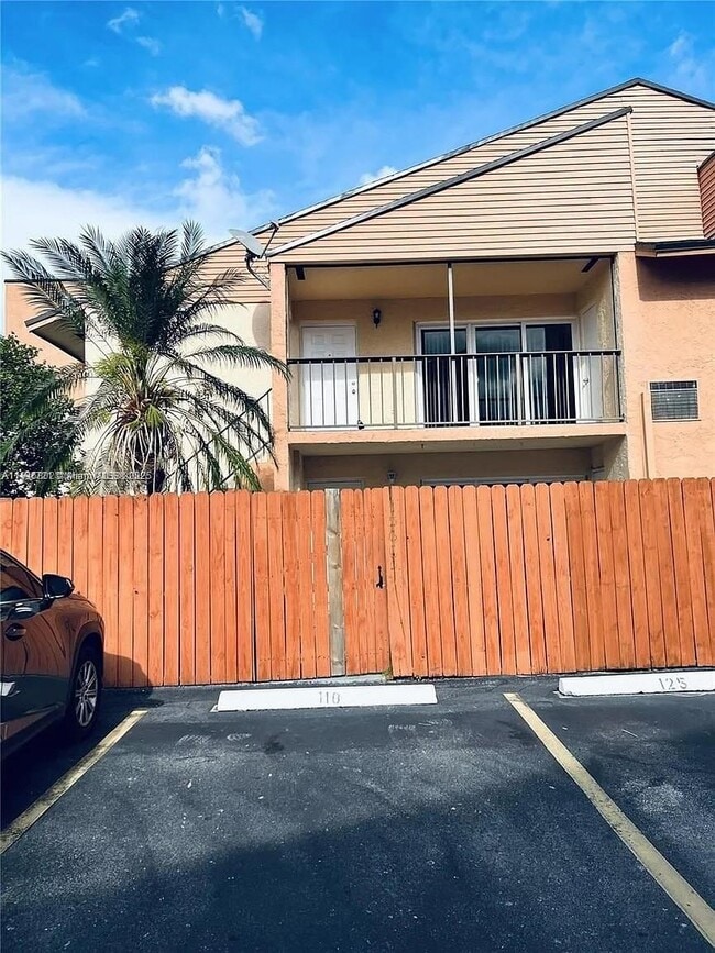 Building Photo - 15617 SW 86th Terrace