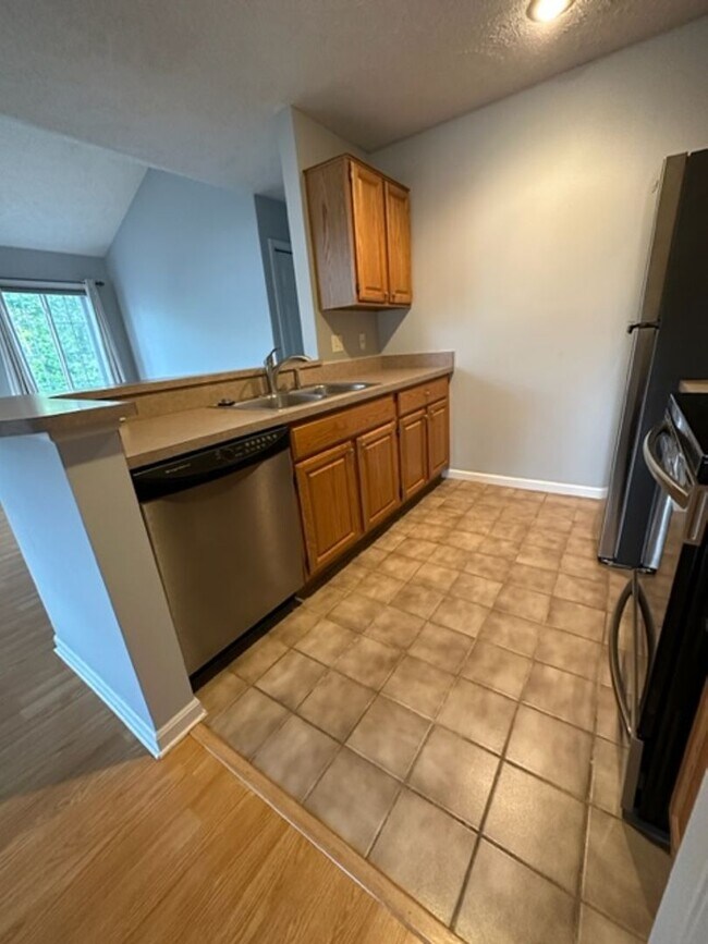 Building Photo - Condo on S. West Bayshore Dr Available