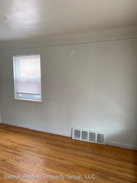 Building Photo - 3 br, 1 bath House - 7745 Fielding