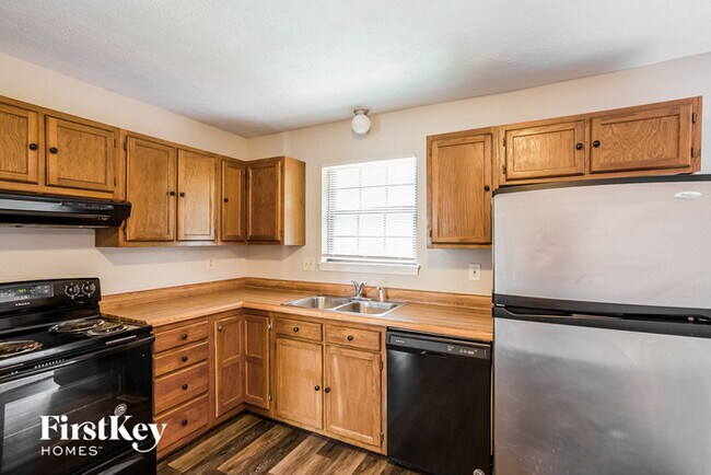 Building Photo - 5813 Beau Jardin Dr