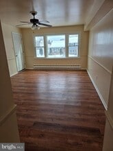 Building Photo - 15 W Plumstead Ave