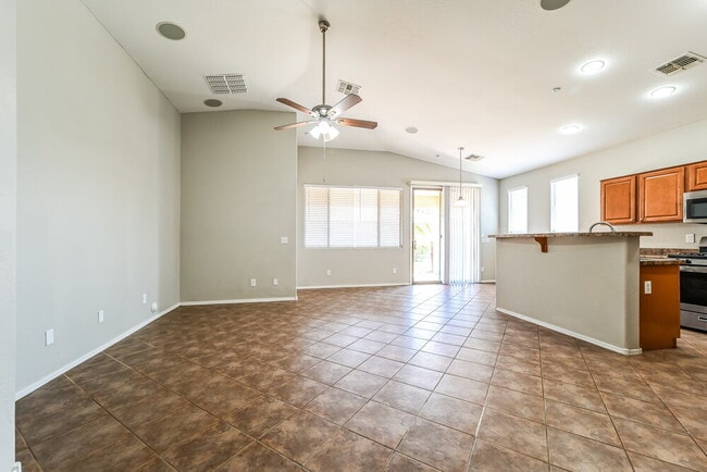 Building Photo - 12137 W Dove Wing Way