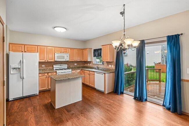 Foto del edificio - 971 Lakestone Ln