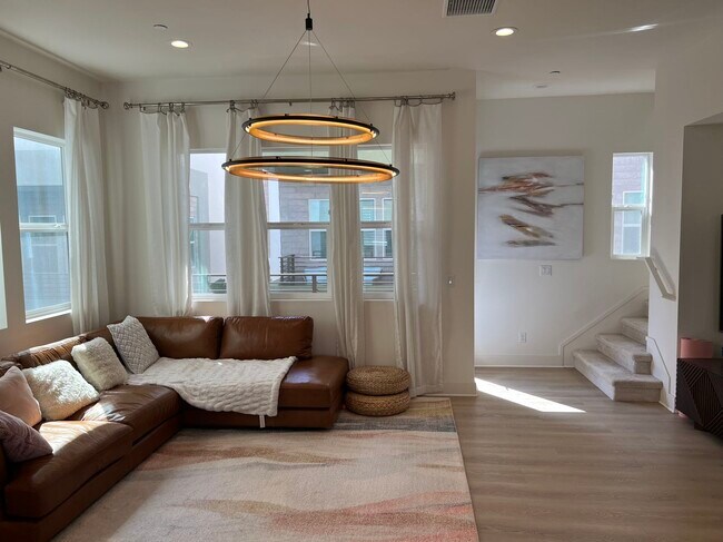 Foto del edificio - 943 E Mason Ln