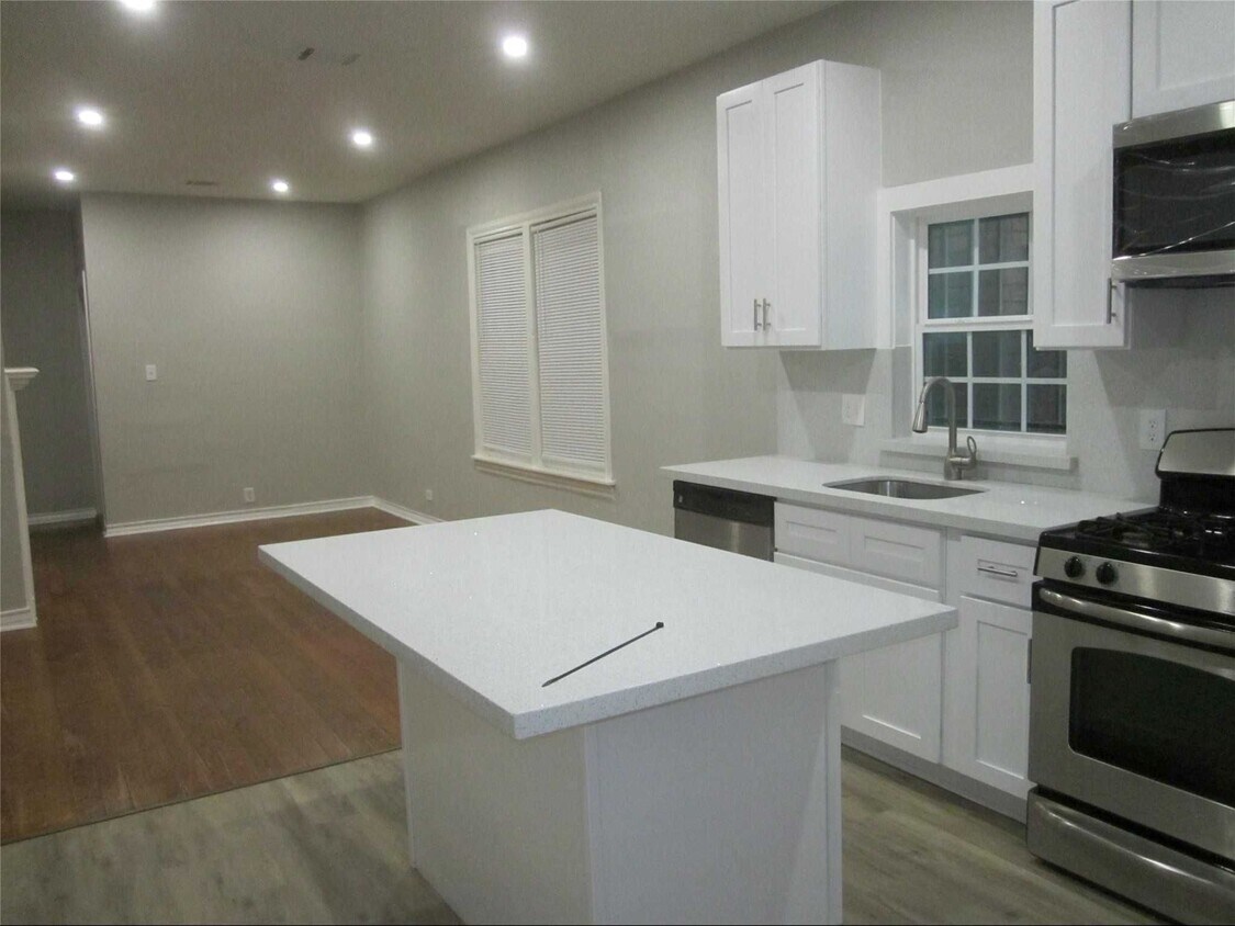 Foto principal - 3217 Winbern St