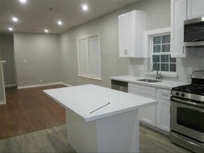 Building Photo - 3217 Winbern St