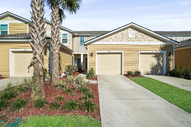 Building Photo - 727 Servia Dr