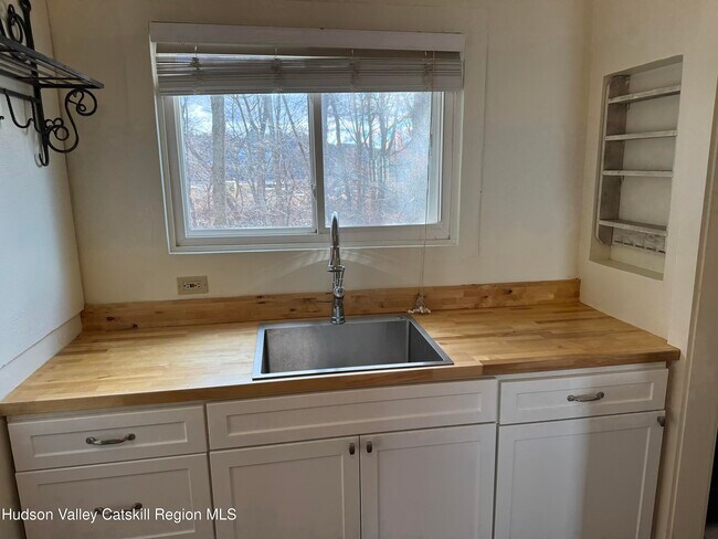 Foto del edificio - 56 Kinderhook St