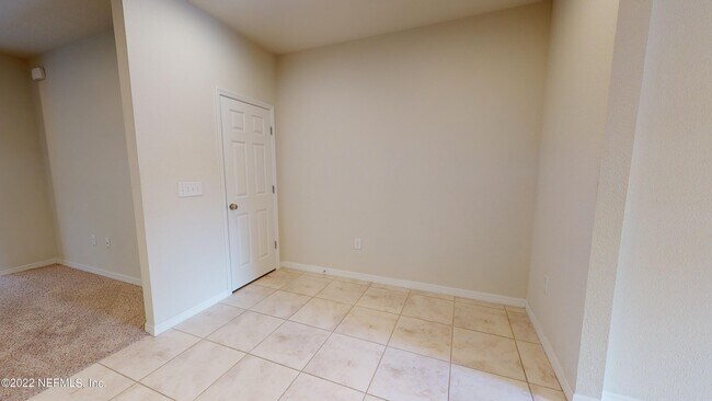 Foto del edificio - 7027 Coldwater Dr