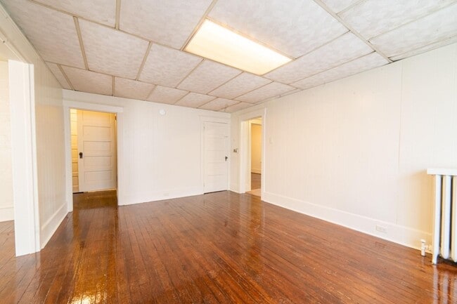 Building Photo - Beautifully refreshed 4-bedroom, 2-bath home in Millville