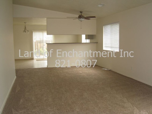 Foto del edificio - 7127 Aqua Marine Rd NE