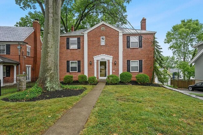 Ubicado en el hermoso Hyde Park - 2822 Victoria Ave