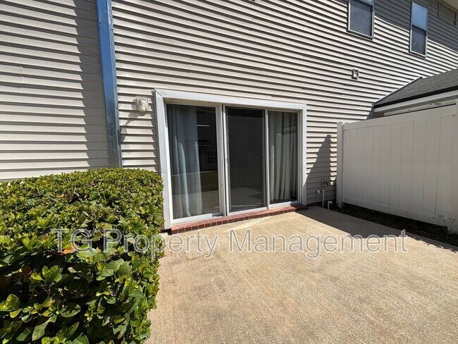 Foto del edificio - 8605 Tower Falls Dr