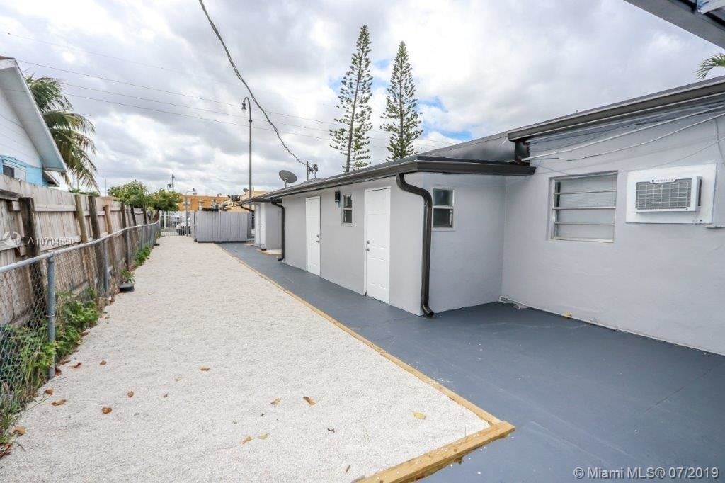 1015 Palm Ave Unit 11, Hialeah, FL 33010 Apartment for Rent in Hialeah, FL