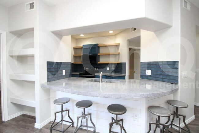 Foto del edificio - 7101 W Beardsley Rd