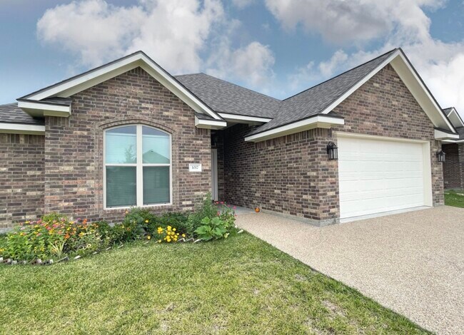 Building Photo - 1017 Dove Chase Ln