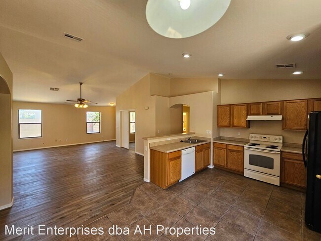 Building Photo - 4 br, 2 bath House - 6956 E SAN TAN WAY