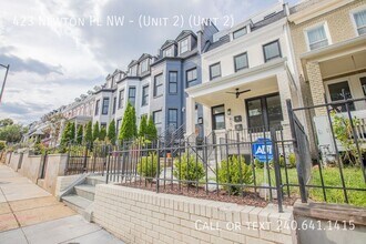 Building Photo - 423 Newton Pl NW