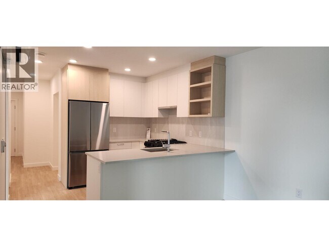 Photo du bâtiment - 723-723 Grover Ave