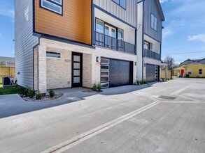 Building Photo - 2709 Berry St
