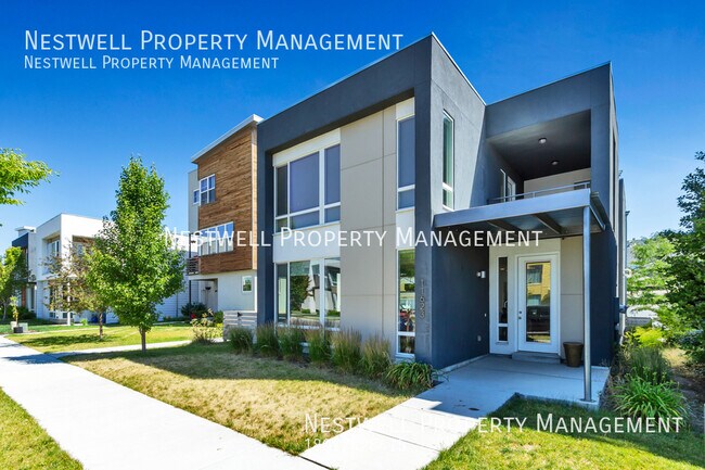 Building Photo - Modern 4-bed Energy Efficient Home in Dayb...