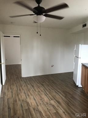 Primary Photo - 717 Center St
