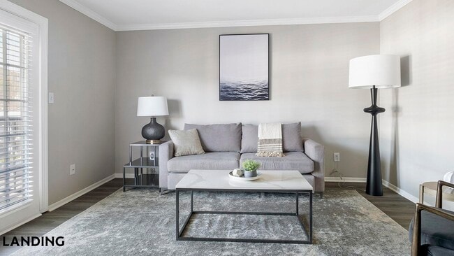 Building Photo - 3450 Manor Dr